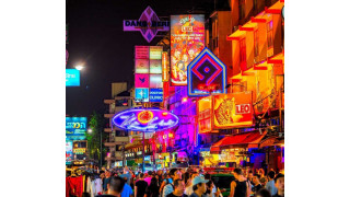 Khao San ở Bangkok (Thái Lan) nơi bạn có thể tìm thất tất tần tật những gì đặc trưng nhất của văn hóa đất nước này
